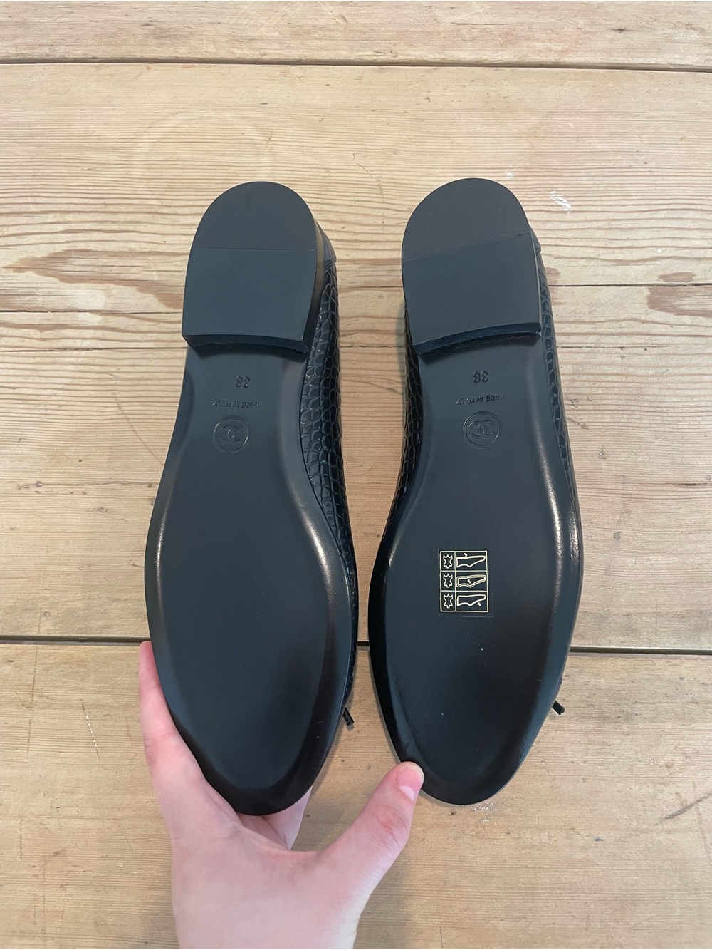 Chanel Black Crocodile Ballet Flats NWOB Size 38 - Picture 2 of 7
